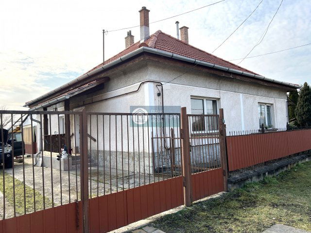 Eladó családi ház, Kazincbarcikán 42.99 M Ft, 4 szobás