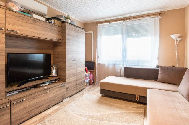 Eladó panellakás, Miskolcon, Középszer utcában 28.9 M Ft