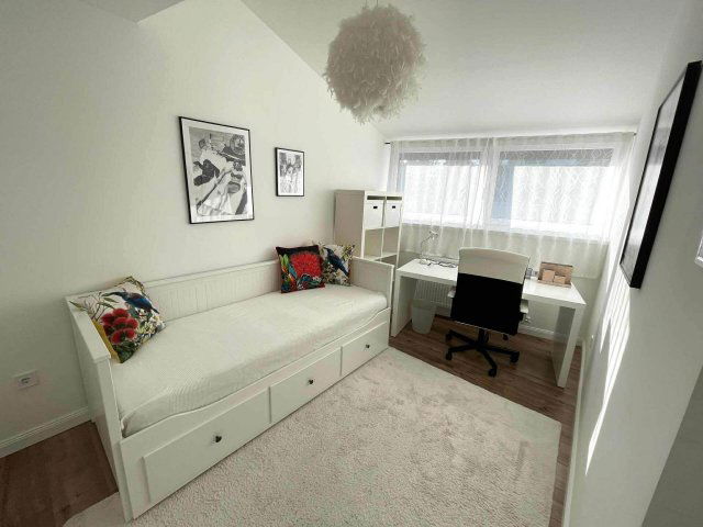 Kiadó téglalakás, albérlet, Pécsett 350 E Ft / hó, 4 szobás