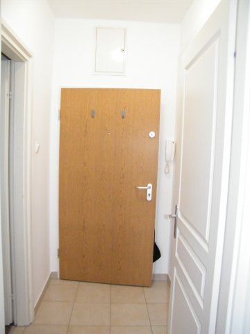 Kiadó téglalakás, albérlet, Pápán 135 E Ft / hó, 1+1 szobás