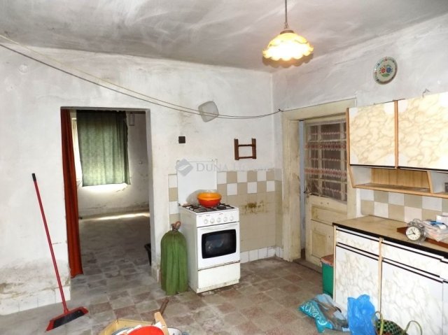 Eladó családi ház, Zsédenyen 20.99 M Ft, 3 szobás