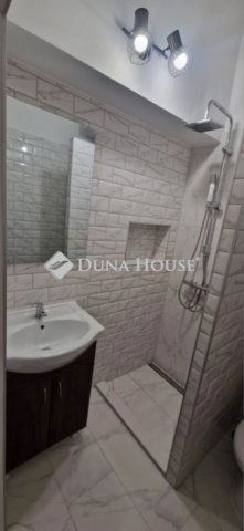 Eladó téglalakás, Budapesten, XIII. kerületben 45 M Ft, 1 szobás