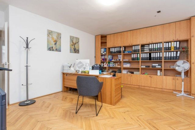 Eladó téglalakás, Zalaegerszegen 45 M Ft, 4 szobás