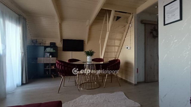 Eladó nyaraló, Mátraderecskén 68 M Ft, 2 szobás