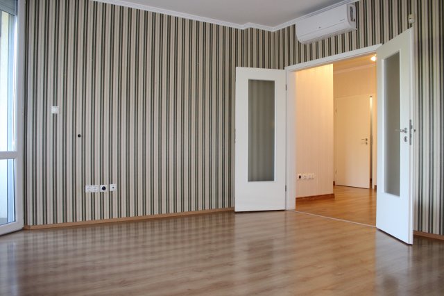 Kiadó téglalakás, albérlet, Szombathelyen, Kőszegi utcában
