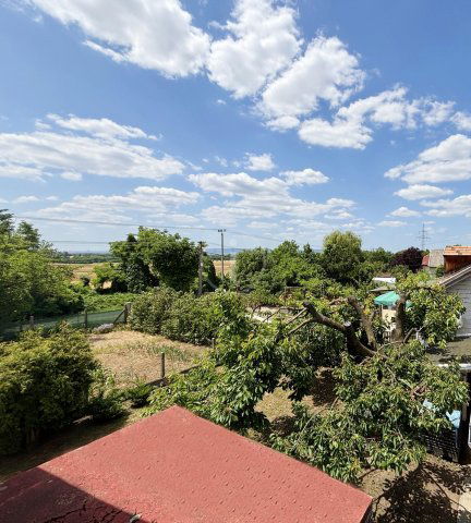 Eladó családi ház, Csömörön 159.9 M Ft, 4+1 szobás