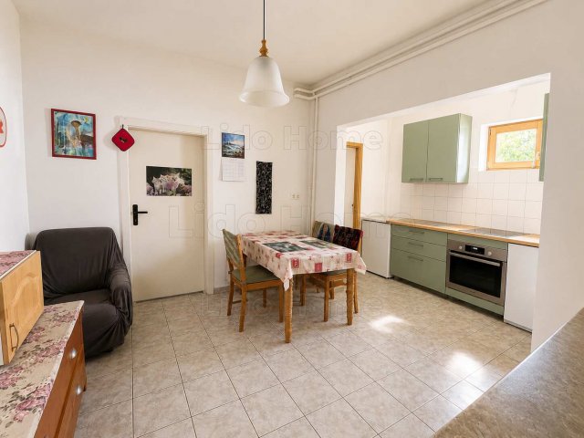 Eladó családi ház, Zircen 89 M Ft, 3 szobás