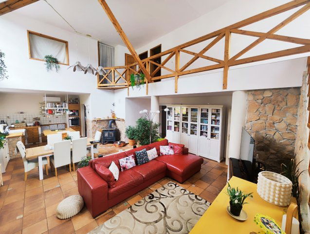 Eladó családi ház, Miskolcon, Ibolya utcában 135 M Ft, 5 szobás