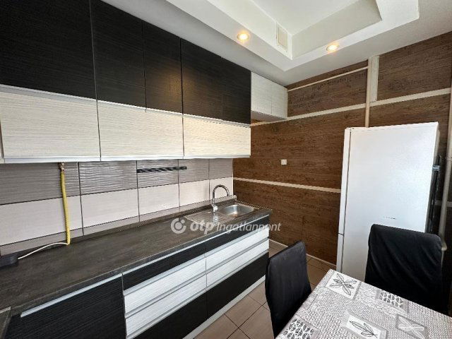 Eladó panellakás, Nyíregyházán 57 M Ft, 1+2 szobás