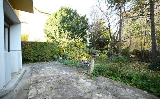 Eladó családi ház, Budapesten, II. kerületben 310 M Ft, 4 szobás