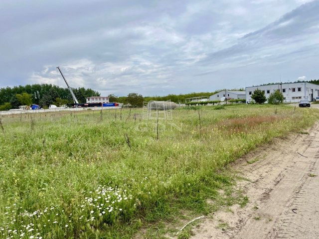 Eladó ipari ingatlan, Felsőpakonyban 375 M Ft