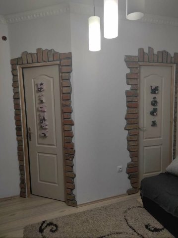 Eladó téglalakás, Gyulán 37.7 M Ft, 1+3 szobás