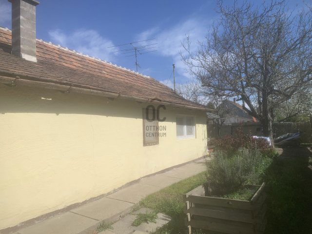 Eladó családi ház, Érden 47.9 M Ft, 2 szobás