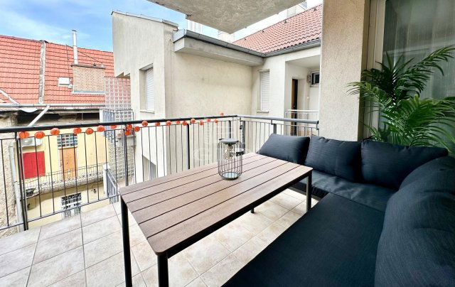 Eladó téglalakás, Budapesten, VII. kerületben 99 M Ft, 2 szobás