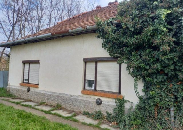 Eladó családi ház, Kétegyházán, Csabai utcában 2.3 M Ft