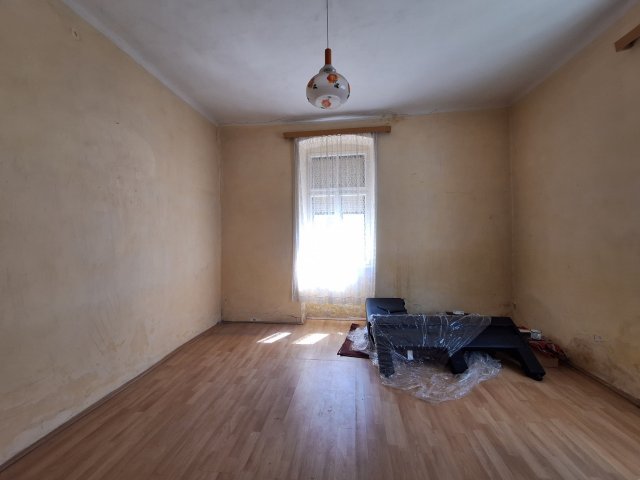 Eladó családi ház, Tapolcán 21.9 M Ft, 3 szobás