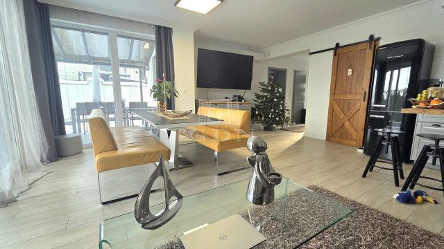 Eladó ikerház, Törökbálinton 335 M Ft, 5 szobás