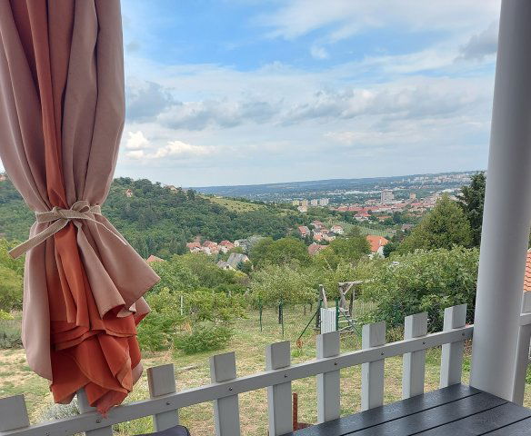 Eladó családi ház, Pécsett 63 M Ft, 2+1 szobás