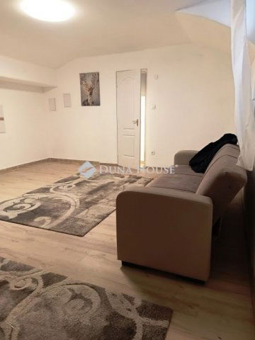 Eladó téglalakás, Budapesten, VIII. kerületben, Csobánc utcában