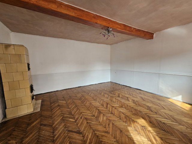 Eladó téglalakás, Pápán 17.9 M Ft, 1 szobás