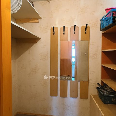 Eladó panellakás, Budapesten, XVIII. kerületben 49.9 M Ft