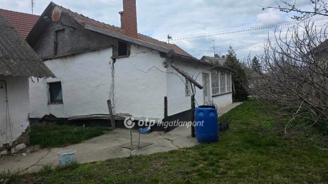 Eladó családi ház, Nádudvaron 7.9 M Ft, 2 szobás