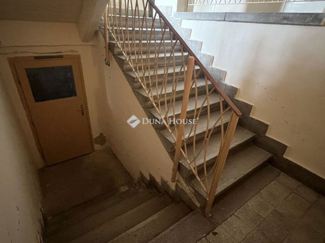Eladó ipari ingatlan, Várpalotán, Szent István úton 5.8 M Ft