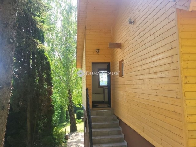 Eladó nyaraló, Pilisszántón 64.5 M Ft, 2 szobás