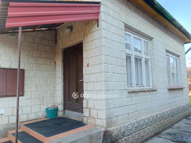 Eladó családi ház, Törökszentmiklóson 19.9 M Ft, 2+1 szobás