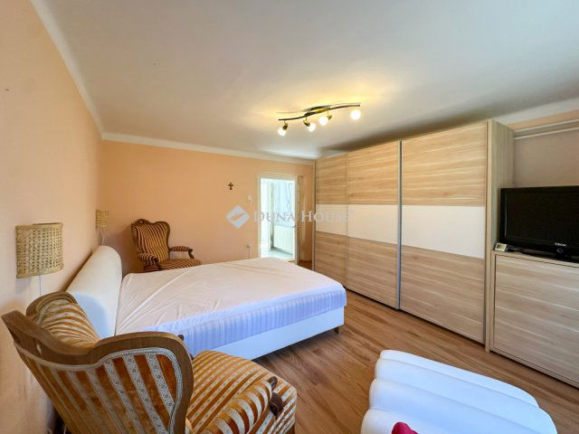 Eladó nyaraló, Garaboncon 37.9 M Ft, 3 szobás