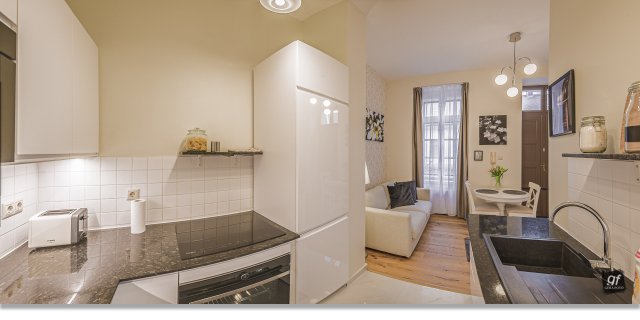 Kiadó téglalakás, albérlet, V. kerületben, Arany János utcában