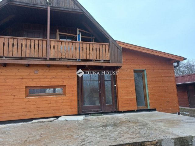 Eladó családi ház, Dunaharasztin 95.5 M Ft, 4+1 szobás