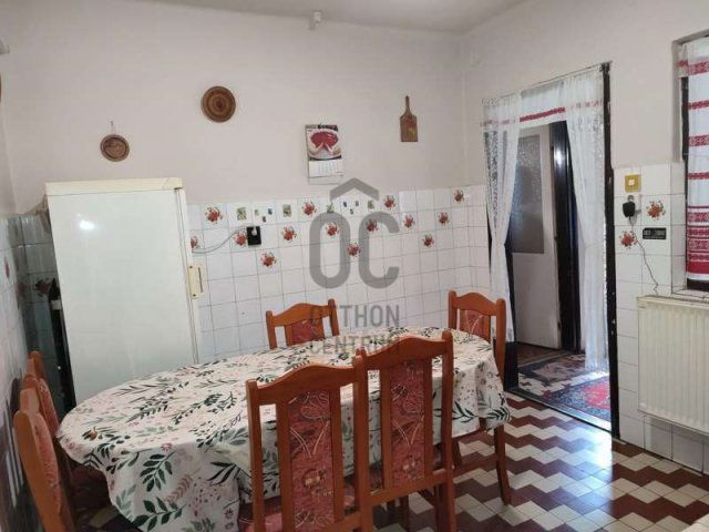 Eladó családi ház, Kisbéren 23.9 M Ft, 2 szobás