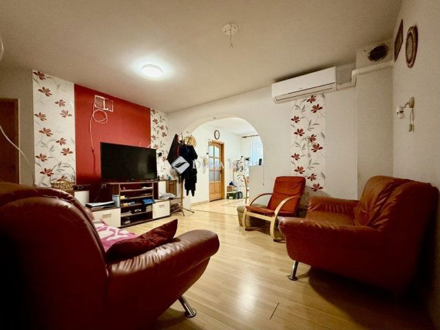 Eladó családi ház, Békéscsabán 72 M Ft, 5 szobás