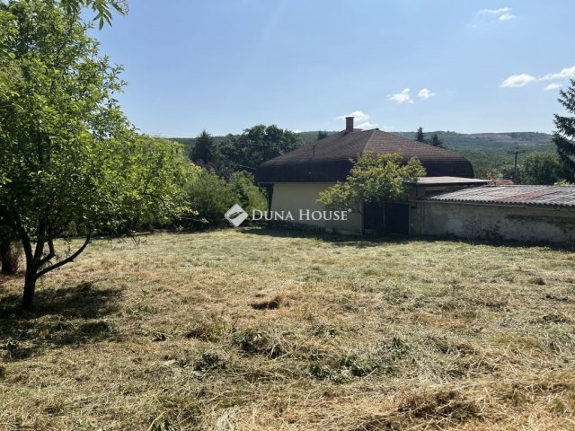 Eladó családi ház, Szarvaskőben 30.99 M Ft, 2 szobás