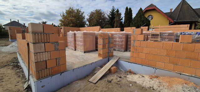 Eladó ikerház, Ócsán 90.99 M Ft, 5 szobás