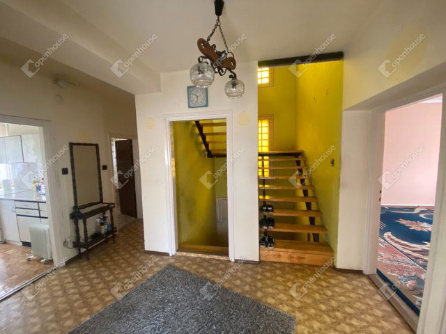 Eladó családi ház, Dunakilitin 94.9 M Ft, 7 szobás