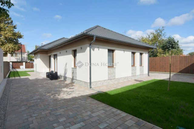 Kiadó családi ház, albérlet, Kecskeméten 583 E Ft / hó