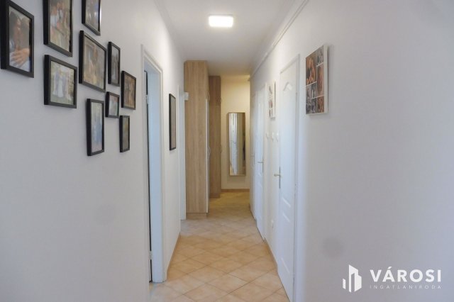 Eladó téglalakás, Szegeden 71.9 M Ft, 3 szobás