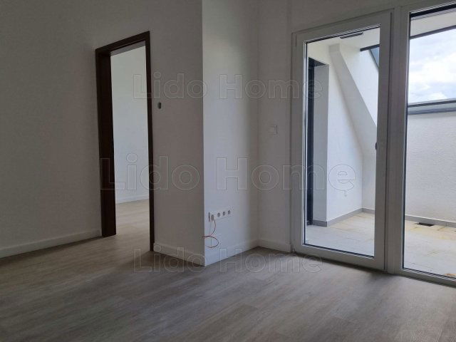 Eladó téglalakás, Siófokon 49.9 M Ft, 2 szobás