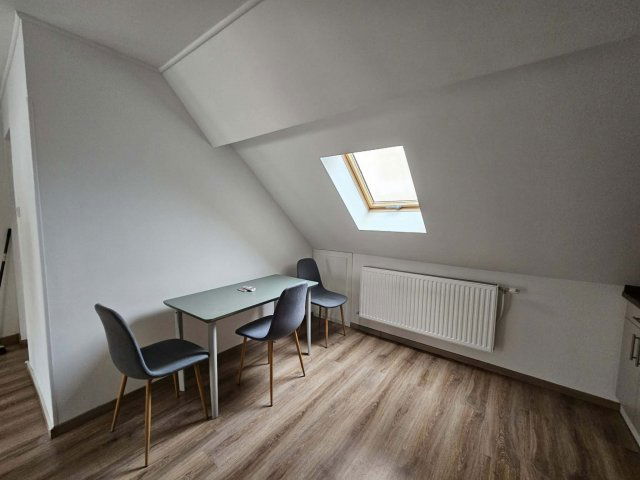 Kiadó téglalakás, albérlet, Csornán 150 E Ft / hó, 2 szobás