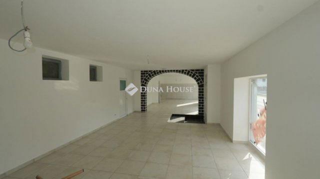 Eladó családi ház, Zalaszentivánon 130 M Ft, 2 szobás