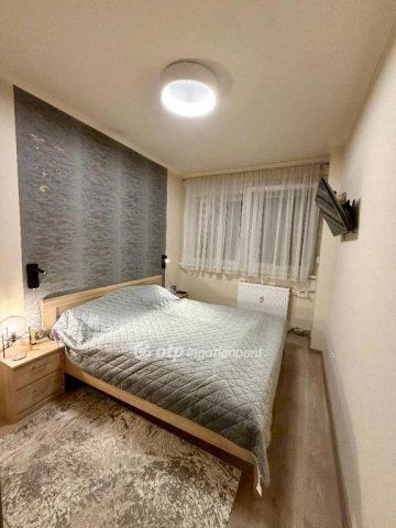 Eladó panellakás, Budapesten, XI. kerületben 92 M Ft, 1+2 szobás