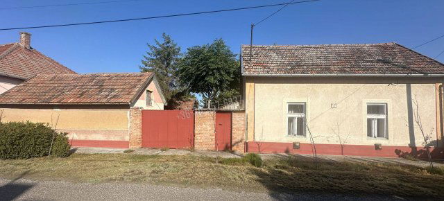 Eladó családi ház, Kisteleken 31.99 M Ft, 2 szobás