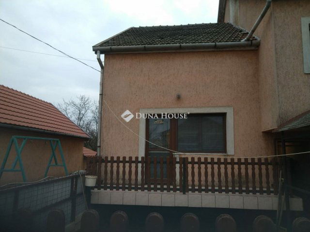 Eladó családi ház, Hevesen 33.65 M Ft, 7 szobás