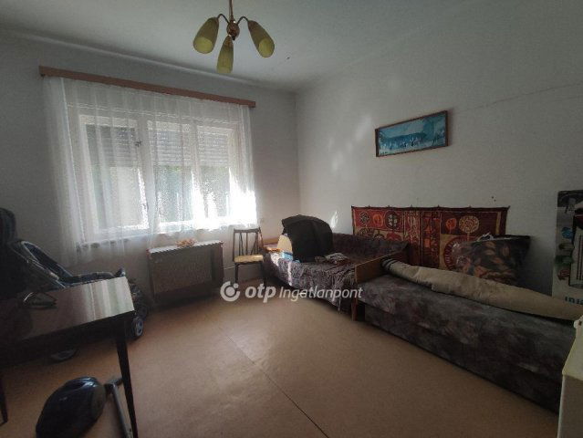 Eladó családi ház, Kisteleken 35 M Ft, 3 szobás