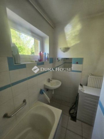 Eladó családi ház, Hajmáskéren 62.9 M Ft, 3 szobás