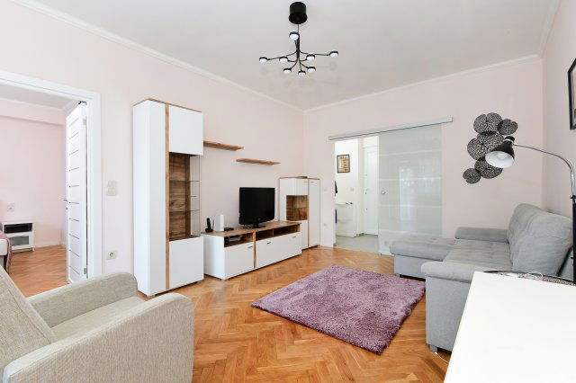 Eladó téglalakás, Budapesten, XIV. kerületben, Újvidék utcában