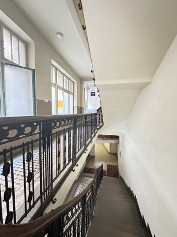 Eladó téglalakás, Budapesten, V. kerületben 94.9 M Ft, 1 szobás