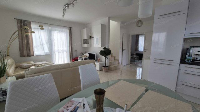 Kiadó családi ház, albérlet, Sopronban 584 E Ft / hó, 5 szobás